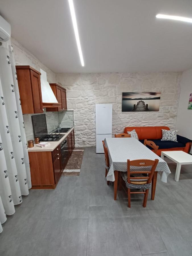 Appartamento Casa Emilia Ragusa Esterno foto